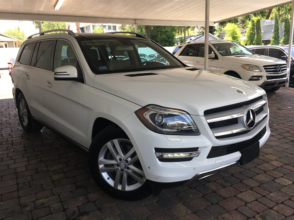 2016 Mercedes-Benz GL-Class - $17,900