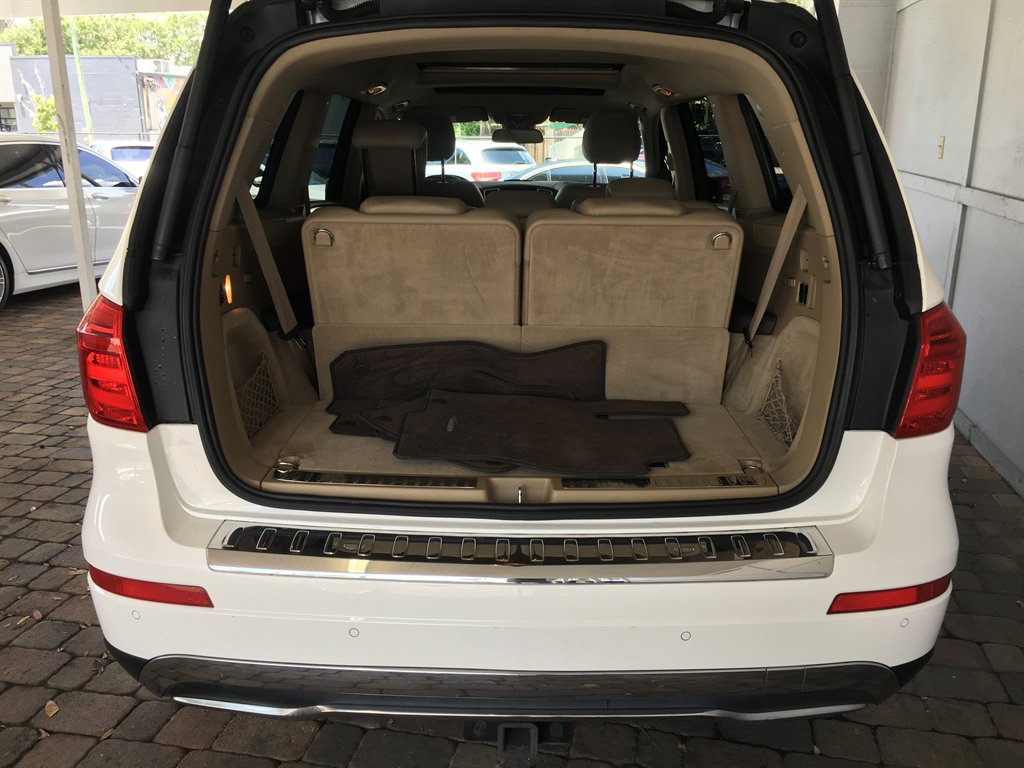 2016 Mercedes-Benz GL-Class - $17,900