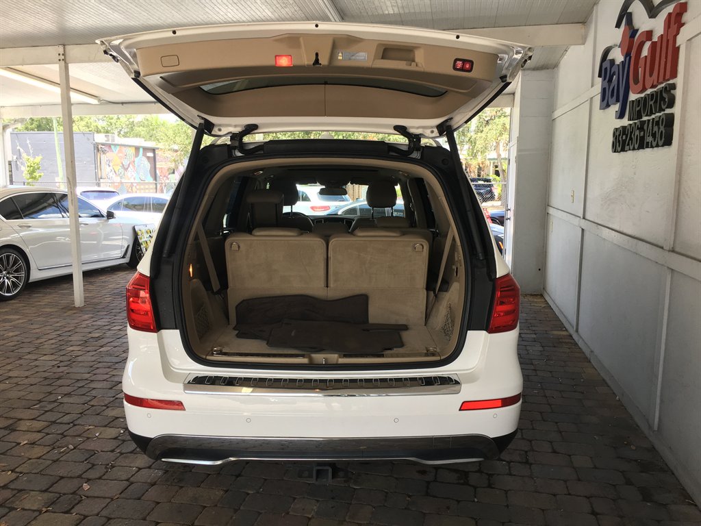 2016 Mercedes-Benz GL-Class - $17,900