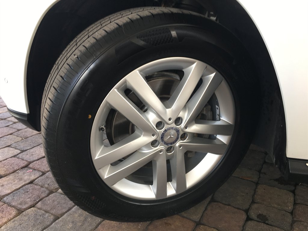 2016 Mercedes-Benz GL-Class - $17,900