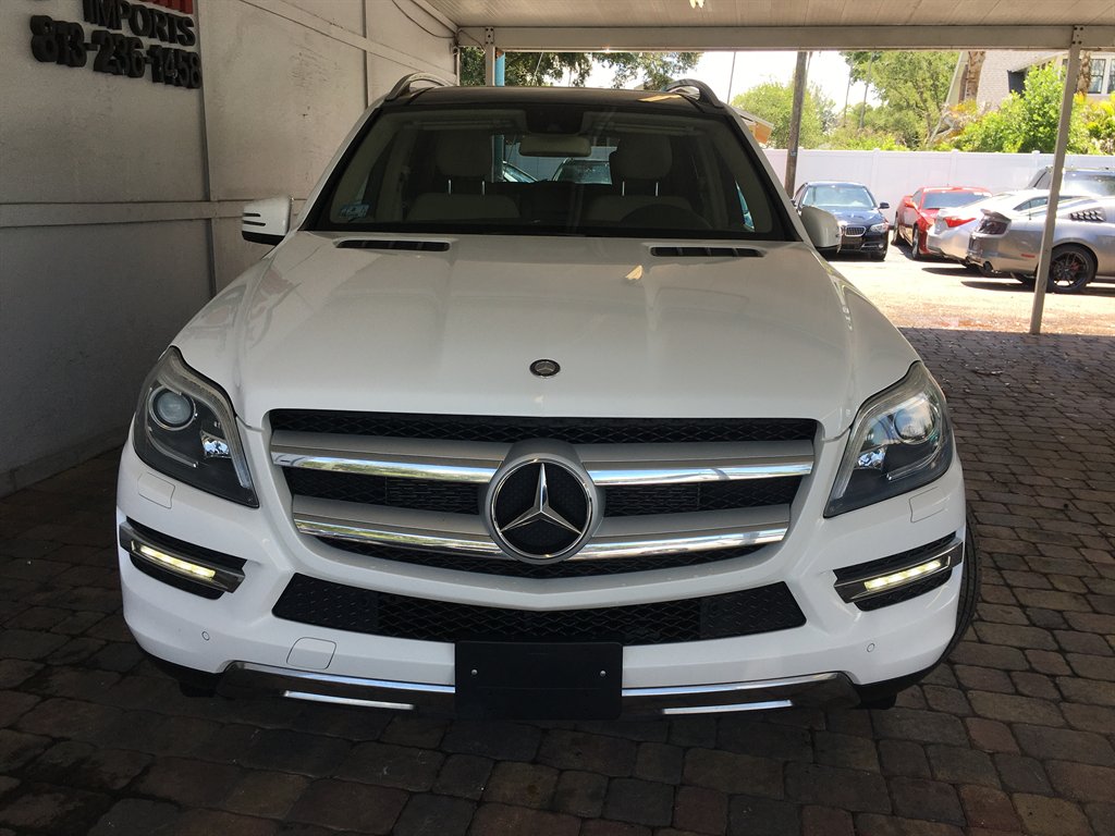 2016 Mercedes-Benz GL-Class - $17,900