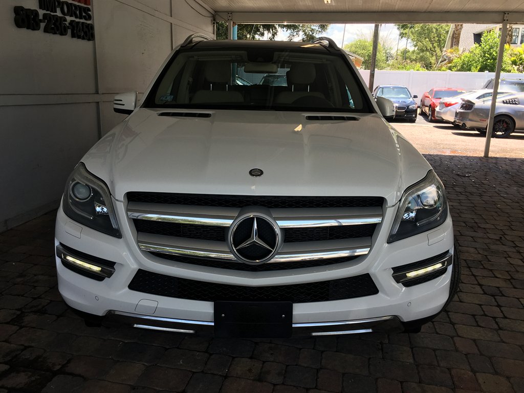2016 Mercedes-Benz GL-Class - $17,900