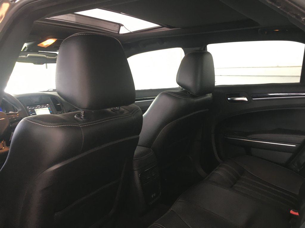 2017 Chrysler 300 - $18,995