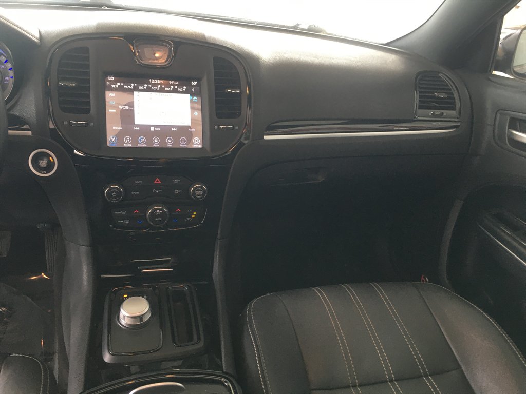 2017 Chrysler 300 - $18,995