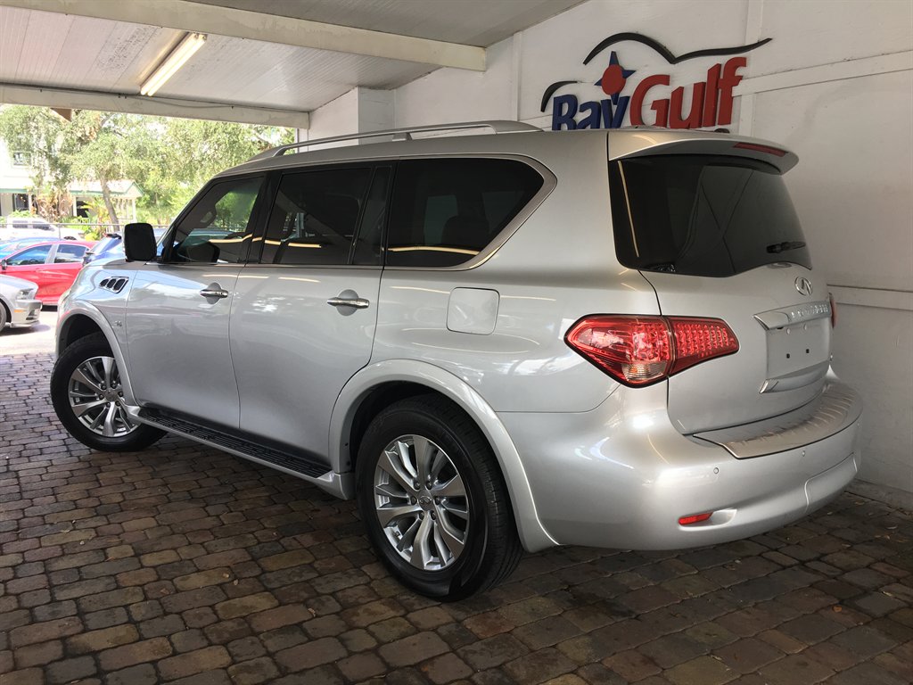 2017 INFINITI QX80 - $17,995