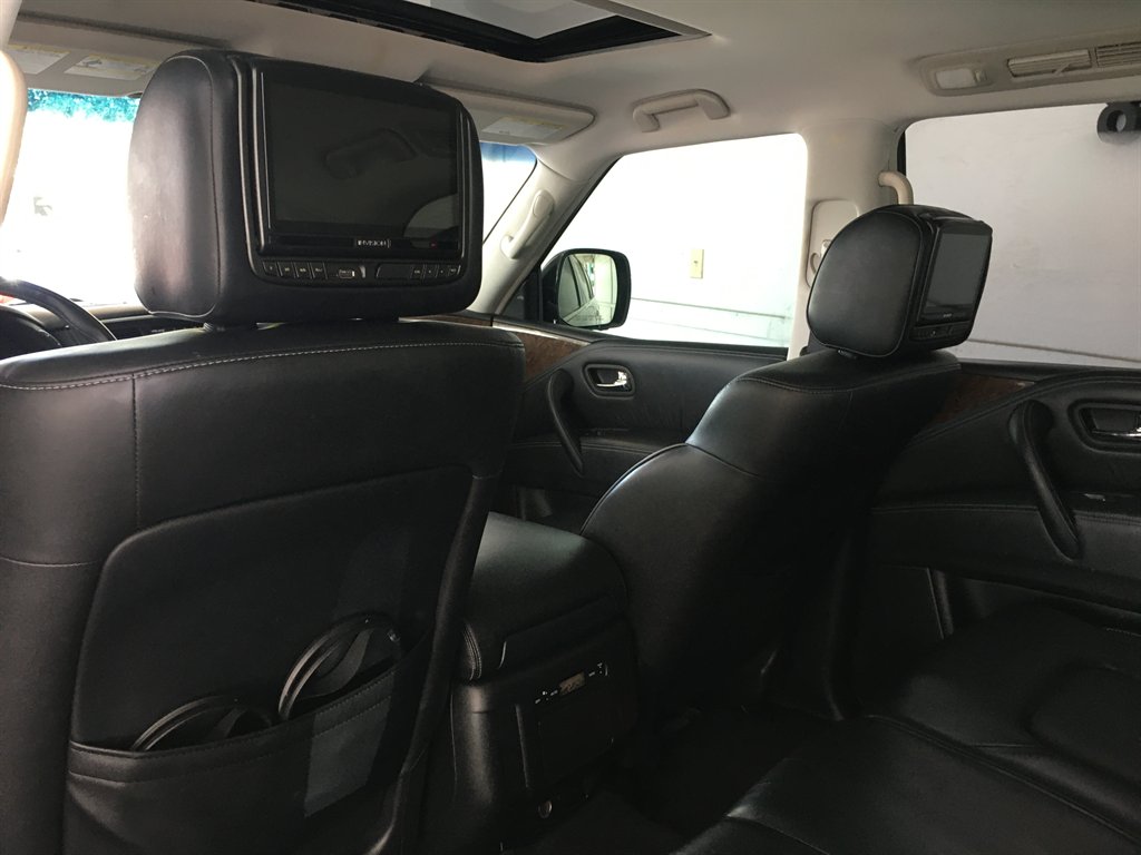 2017 INFINITI QX80 - $17,995