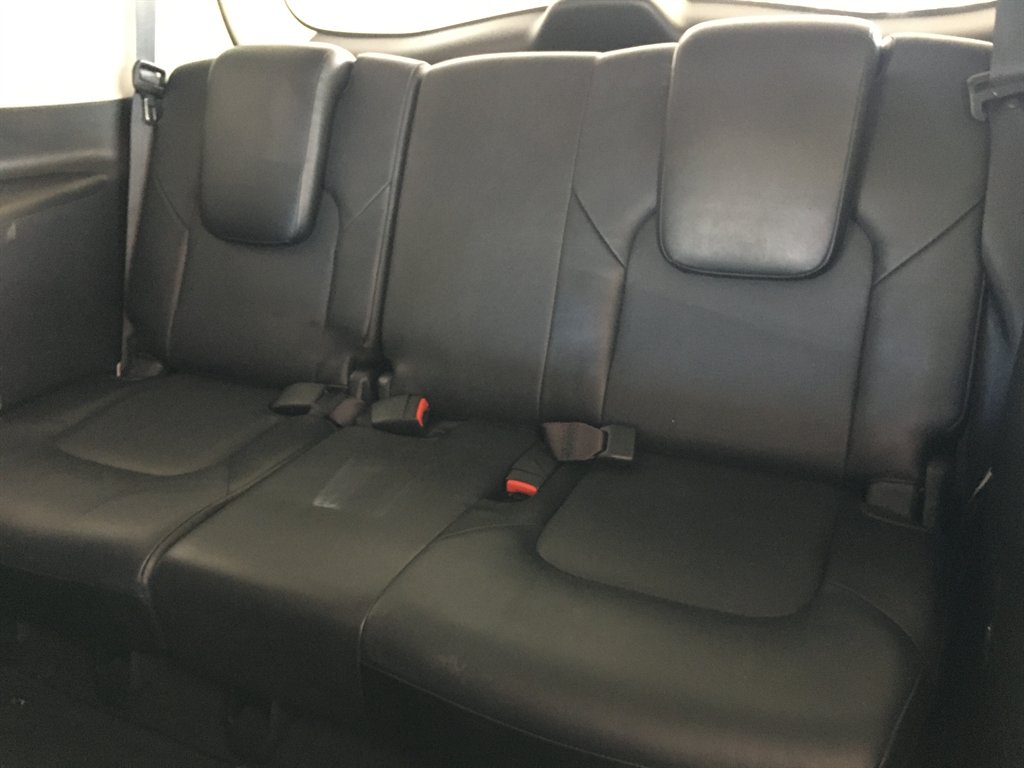 2017 INFINITI QX80 - $17,995