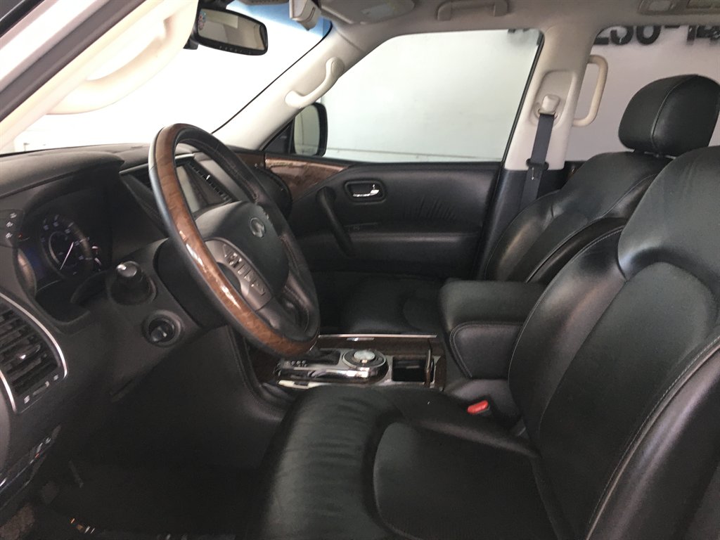 2017 INFINITI QX80 - $17,995