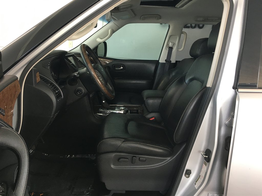 2017 INFINITI QX80 - $17,995