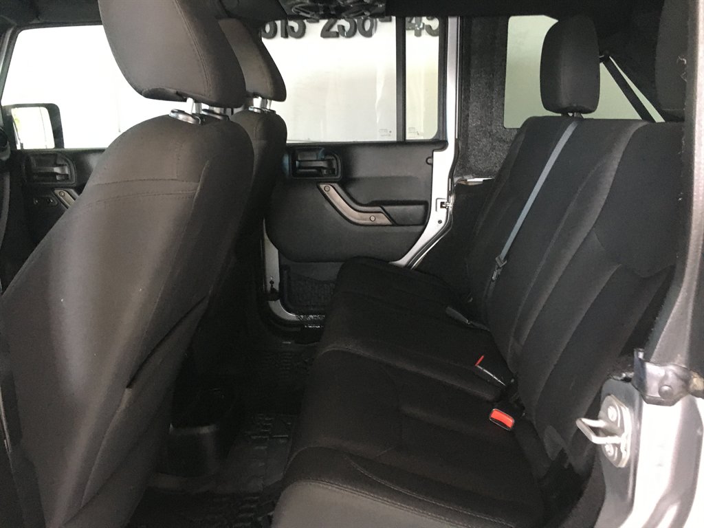 2018 Jeep Wrangler - $19,995