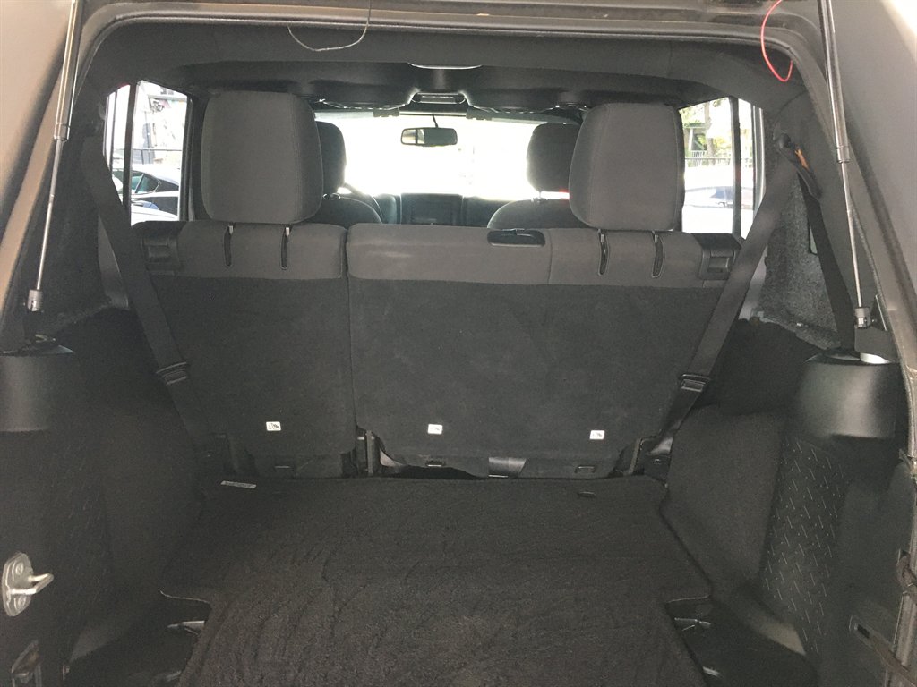 2018 Jeep Wrangler - $19,995