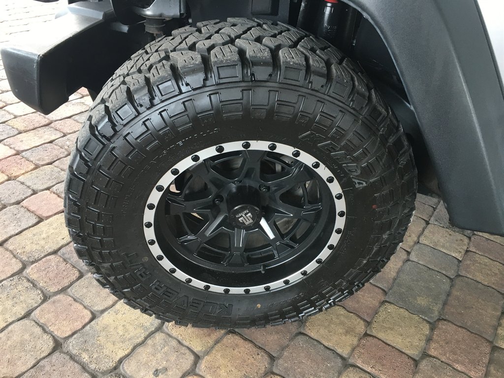 2018 Jeep Wrangler - $19,995