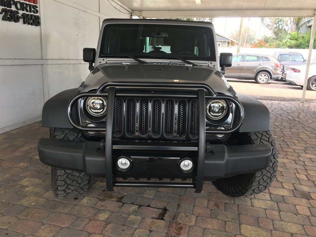 2018 Jeep Wrangler - $19,995