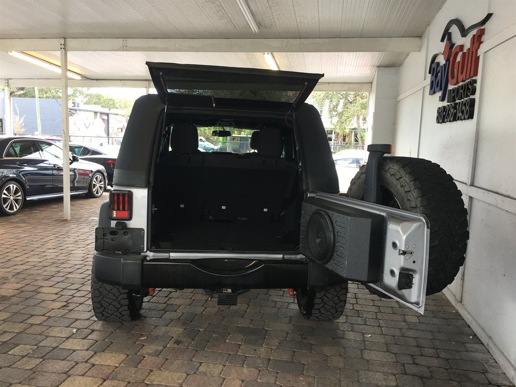 2018 Jeep Wrangler - $19,995