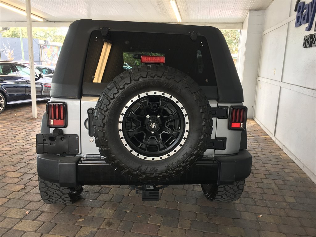 2018 Jeep Wrangler - $19,995