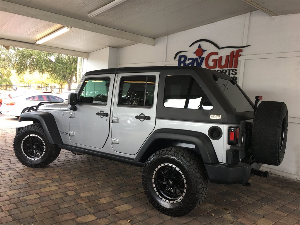 2018 Jeep Wrangler - $19,995