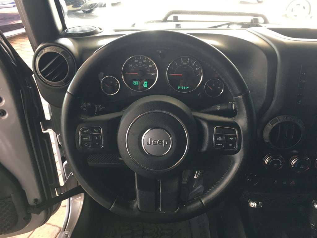 2018 Jeep Wrangler - $19,995