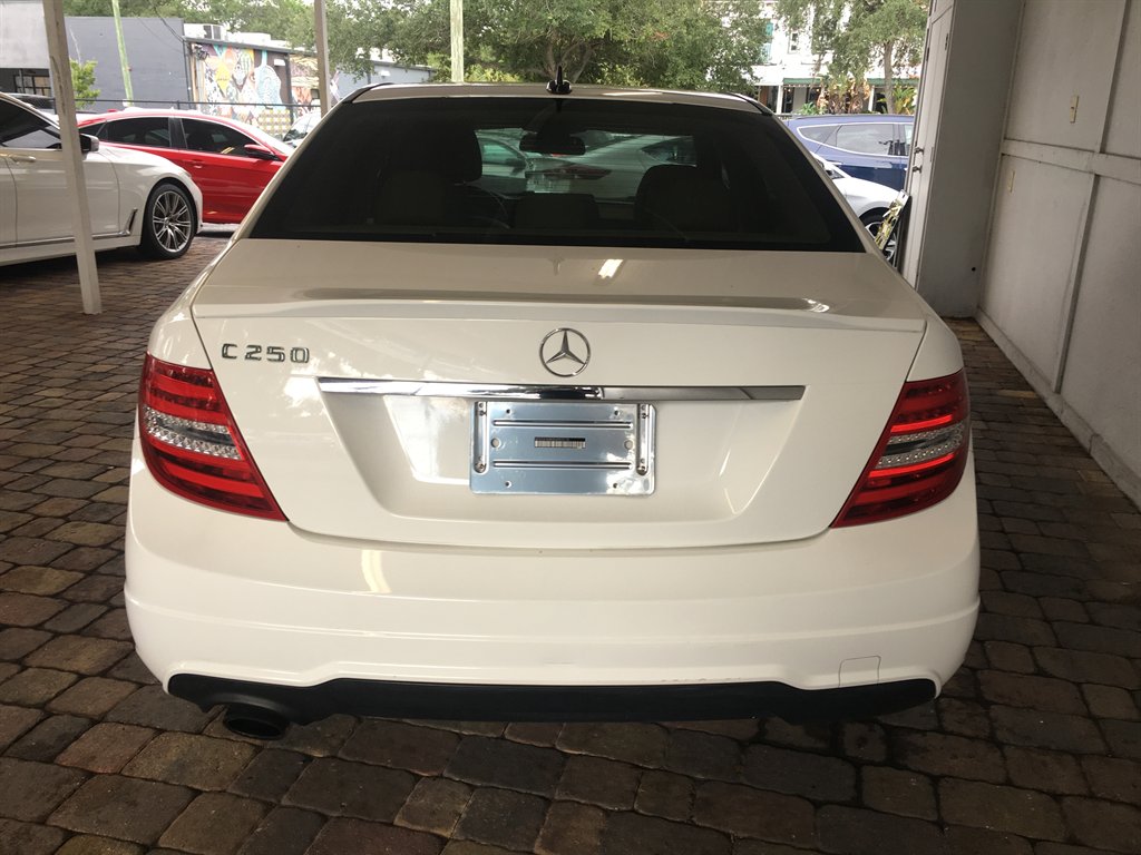 2014 Mercedes-Benz C-Class - $9,995