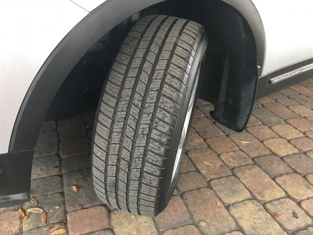 2018 Ford Explorer - $19,495