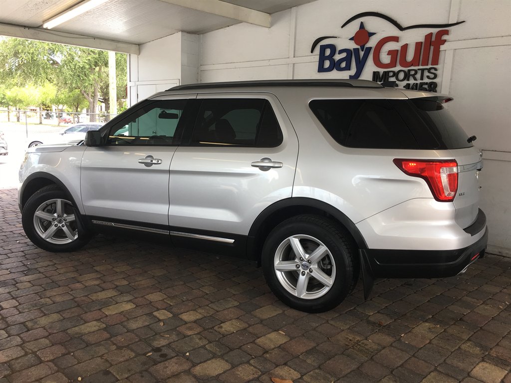 2018 Ford Explorer - $19,495
