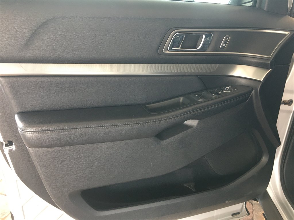 2018 Ford Explorer - $19,495