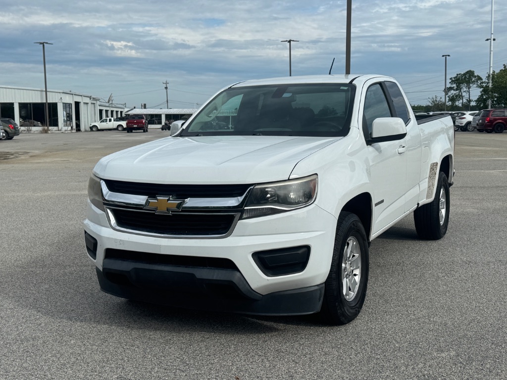 2016 Chevrolet Colorado - $10,900