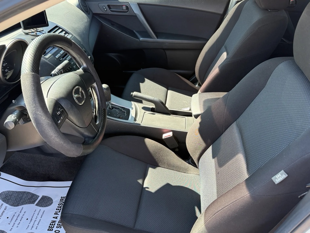 2011 MAZDA MAZDA3 - $8,807