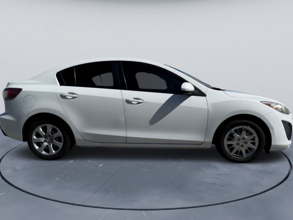 2011 MAZDA MAZDA3 - $8,807