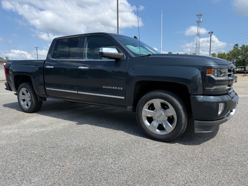 2017 Chevrolet Silverado 1500 - $24,500