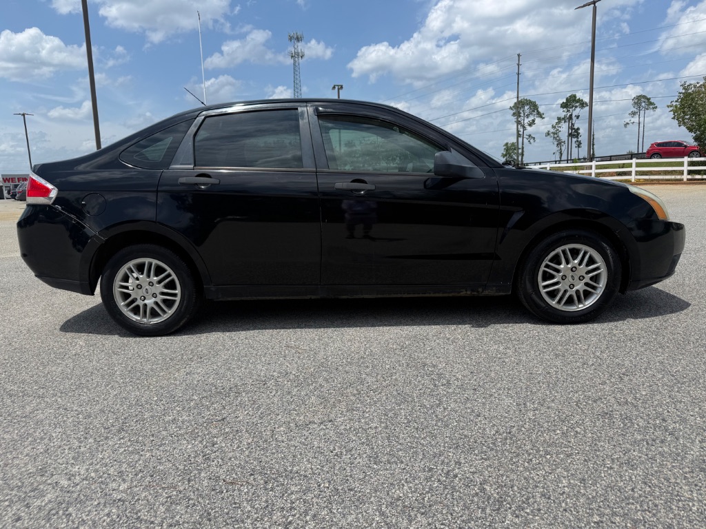 2011 Ford Focus - $5,995
