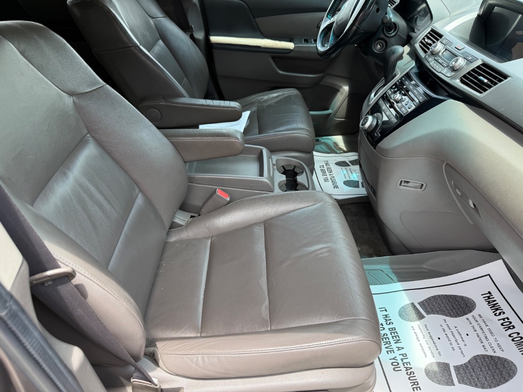 2012 Honda Odyssey - $15,550