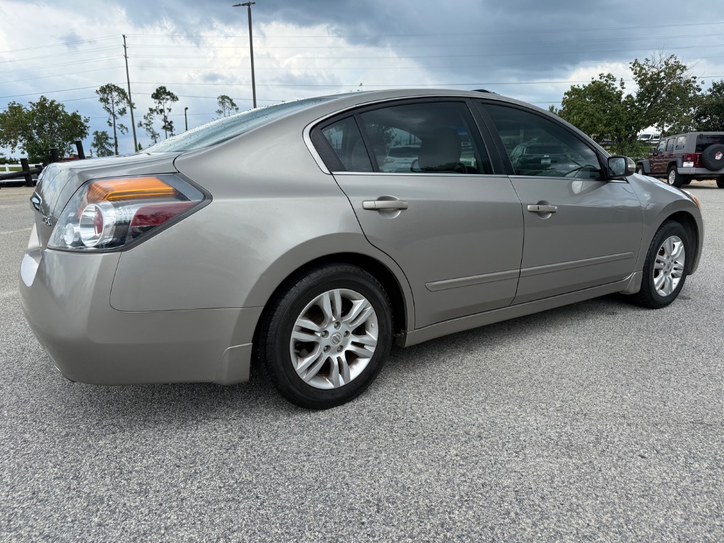 2012 Nissan Altima - $8,450