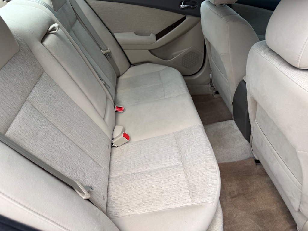 2012 Nissan Altima - $8,450