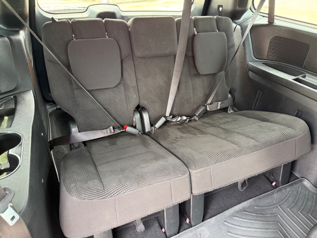 2020 Dodge Grand Caravan - $12,825