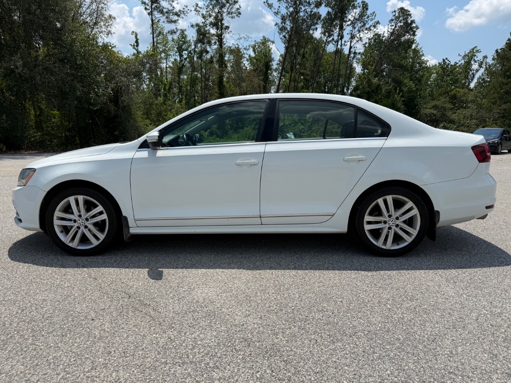2017 Volkswagen Jetta - $12,599
