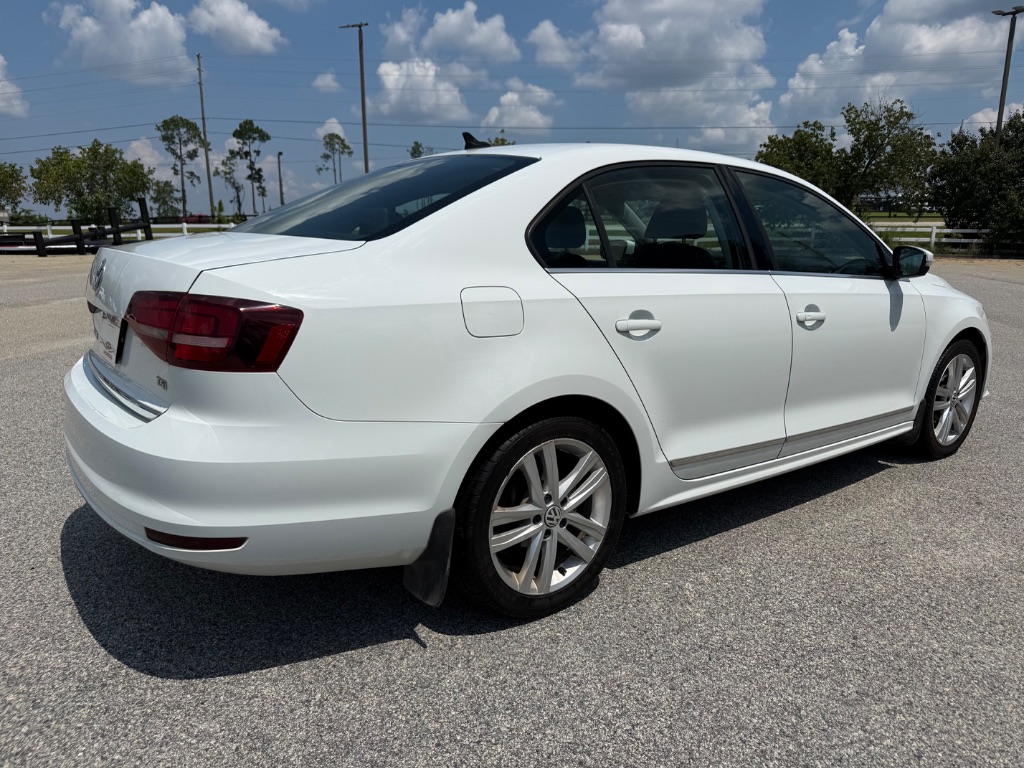 2017 Volkswagen Jetta - $12,599
