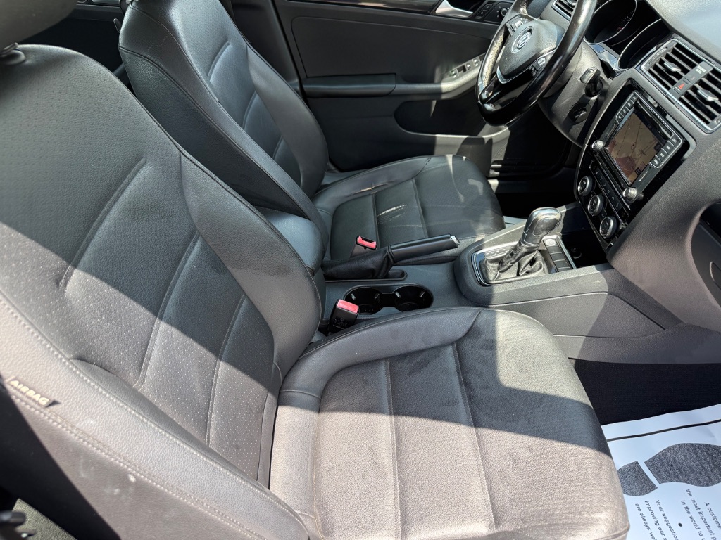 2017 Volkswagen Jetta - $12,599
