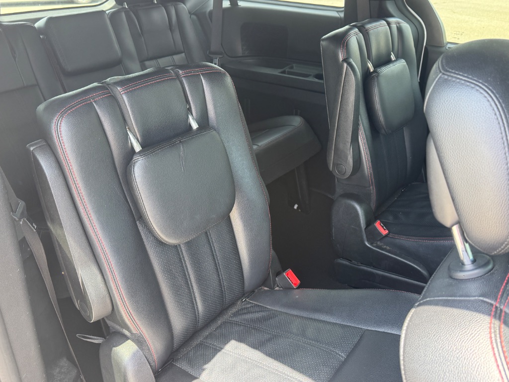 2018 Dodge Grand Caravan - $13,225