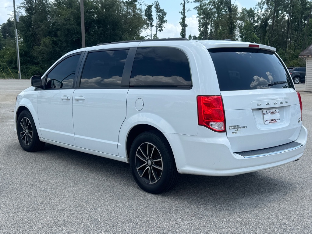 2018 Dodge Grand Caravan - $13,225