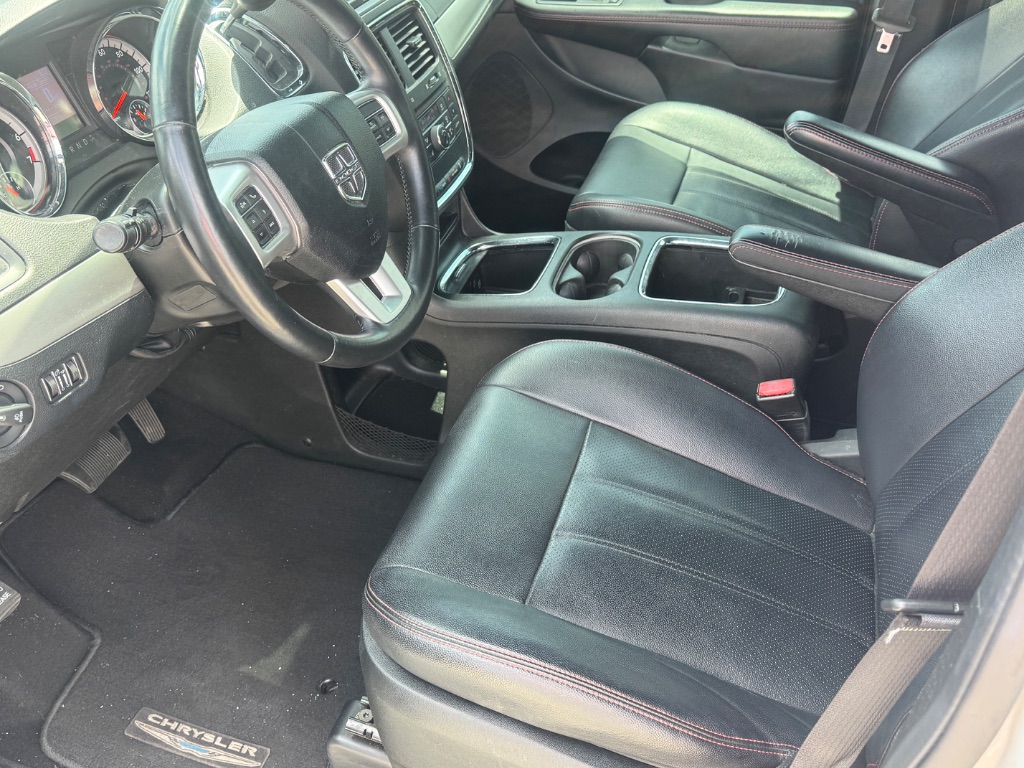 2018 Dodge Grand Caravan - $13,225