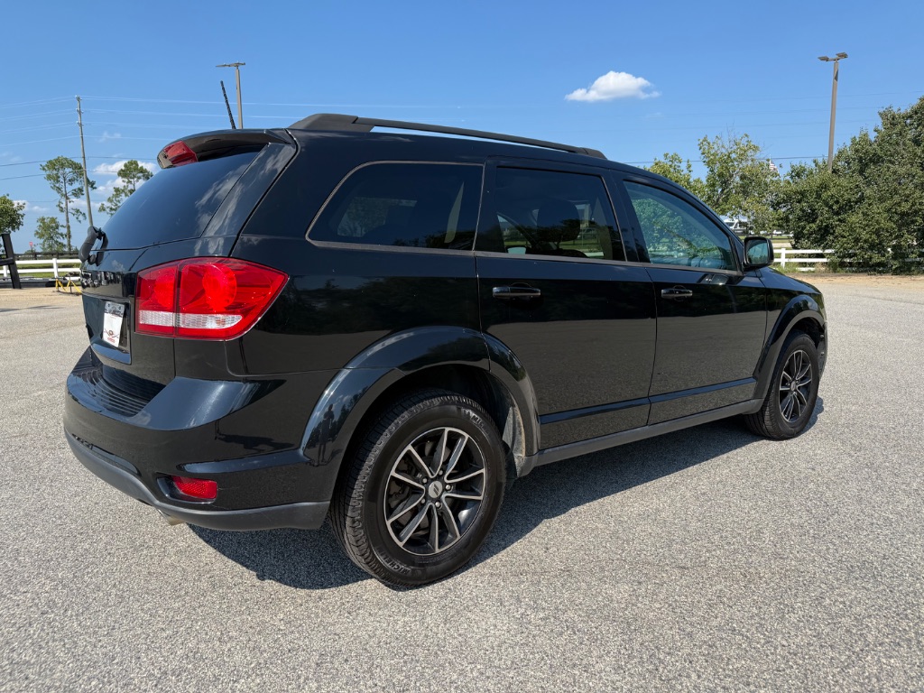 2018 Dodge Journey - $12,900