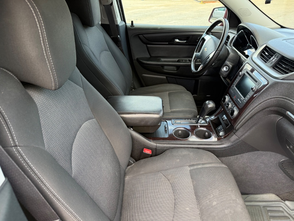2017 Chevrolet Traverse - $9,949