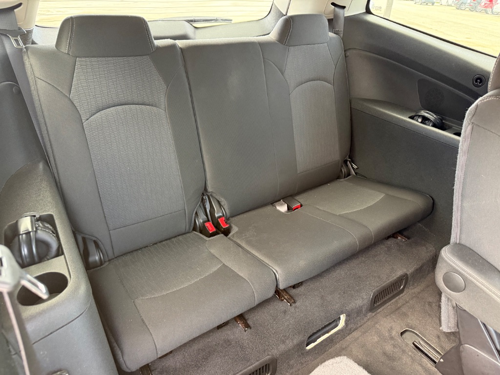 2017 Chevrolet Traverse - $9,949