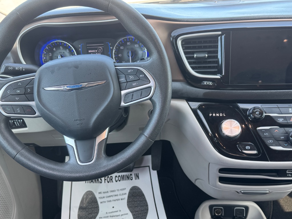 2017 Chrysler Pacifica - $15,251