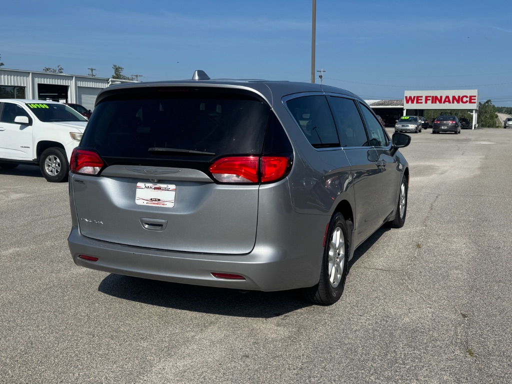 2017 Chrysler Pacifica - $15,251