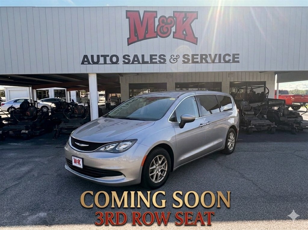 2017 Chrysler Pacifica - $15,250