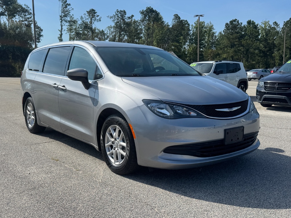 2017 Chrysler Pacifica - $15,251
