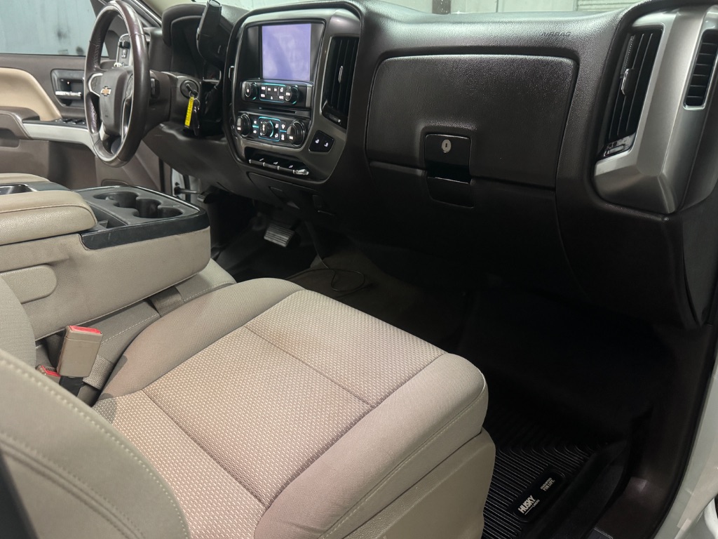 2016 Chevrolet Silverado - $21,562