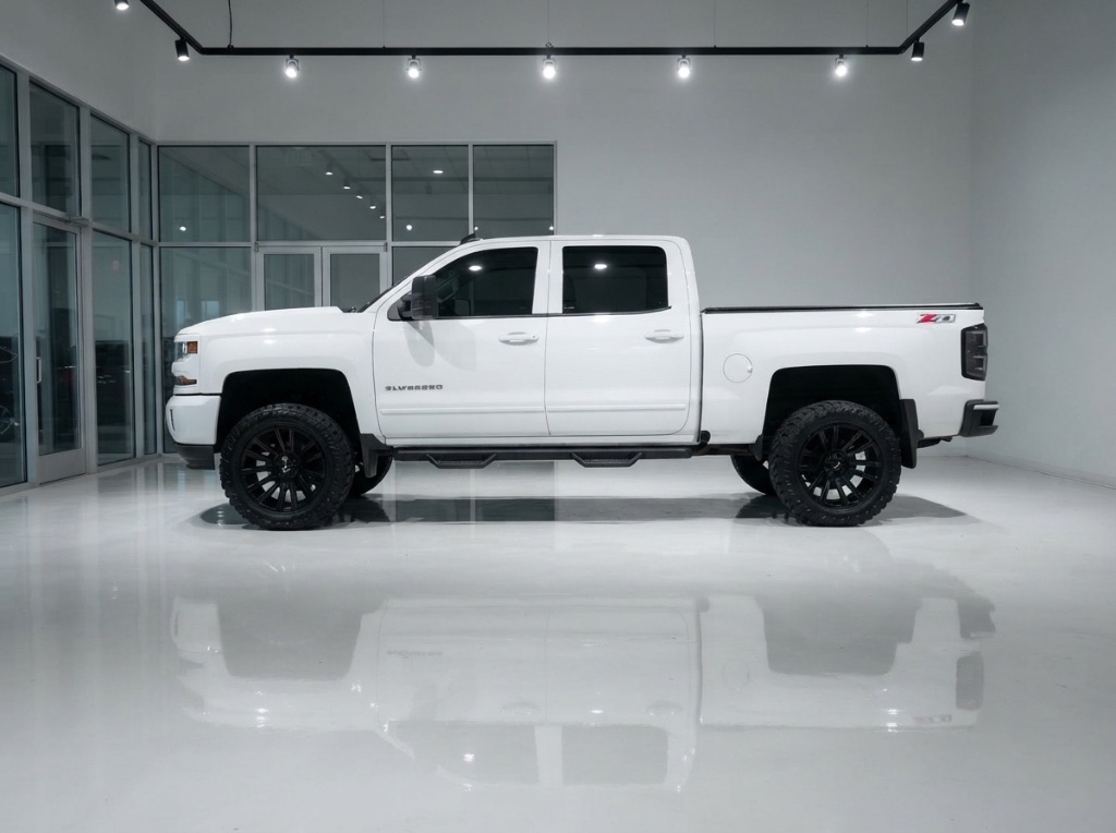 2016 Chevrolet Silverado - $21,562