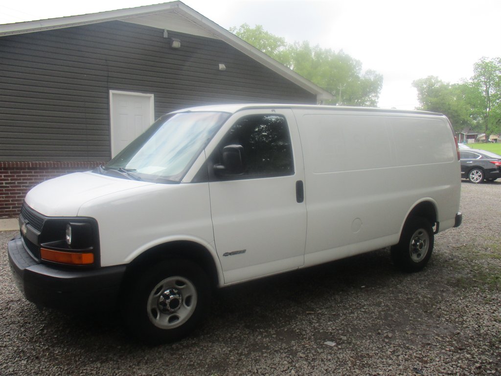 2003 Chevrolet Express 2500 2500 photo